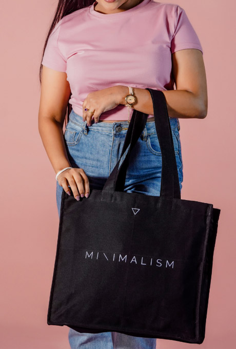 Minimalism Organized tote bag
