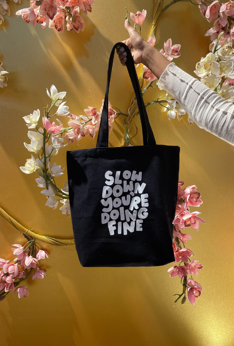 Slow down (Black) Class tote